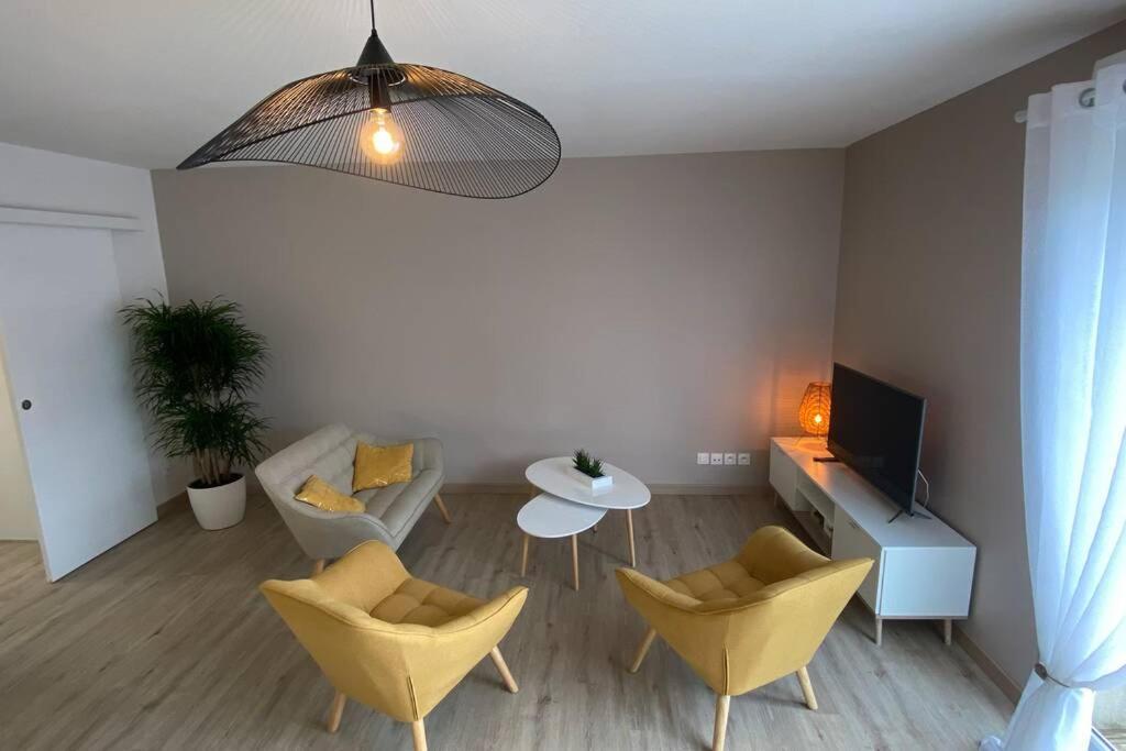 Appartement Maison En Duplex 80M² Jardin Terrasse Saint-Julien-les-Villas Esterno foto